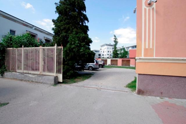 Feher Hajo Panzio Es Vendeglo Gyor Bagian luar foto