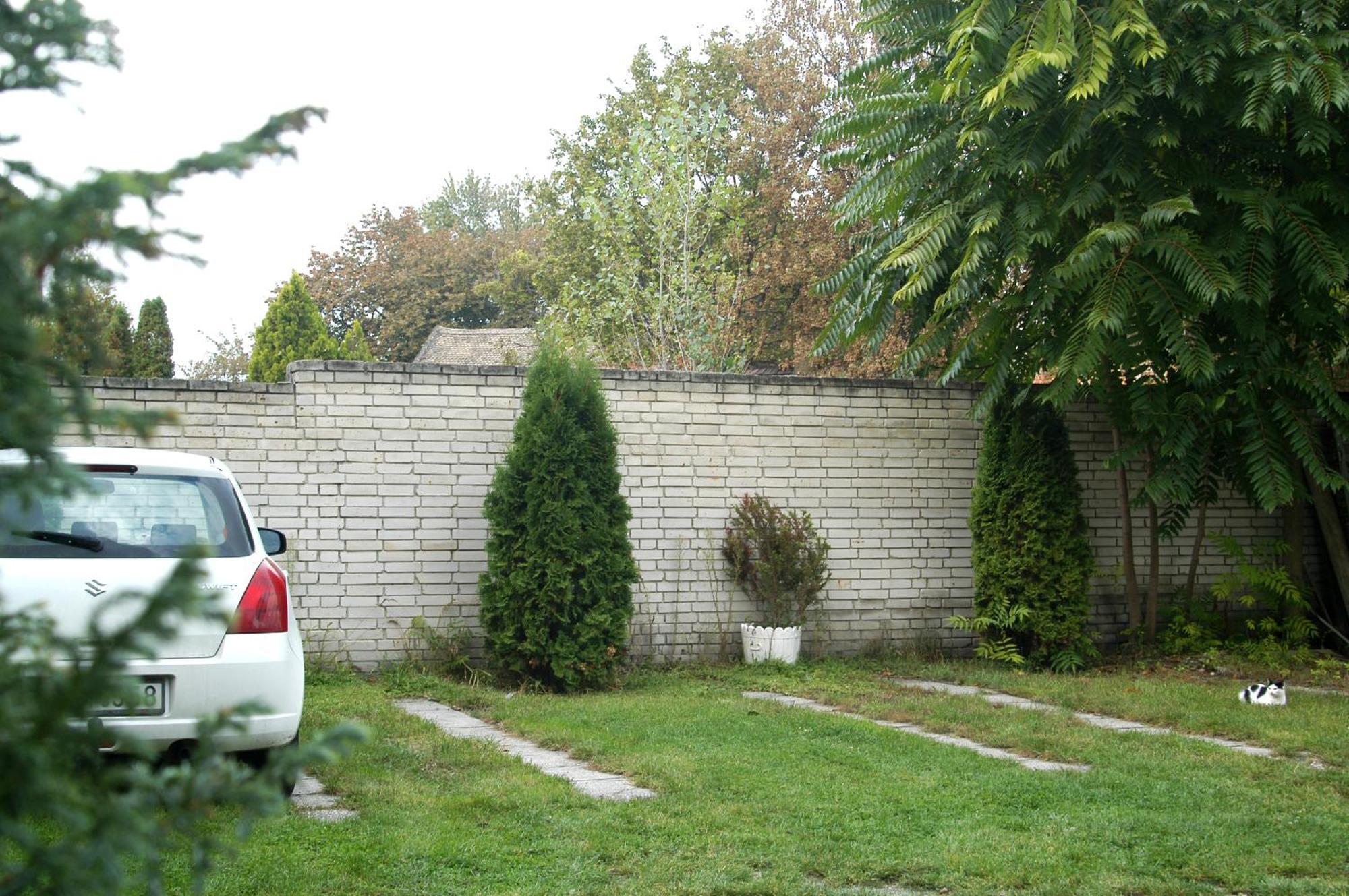 Feher Hajo Panzio Es Vendeglo Gyor Bagian luar foto